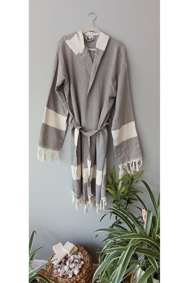 %100 BULDAN PAMUKLU PEŞTAMAL BORNOZ SPA EL DOKUMASI